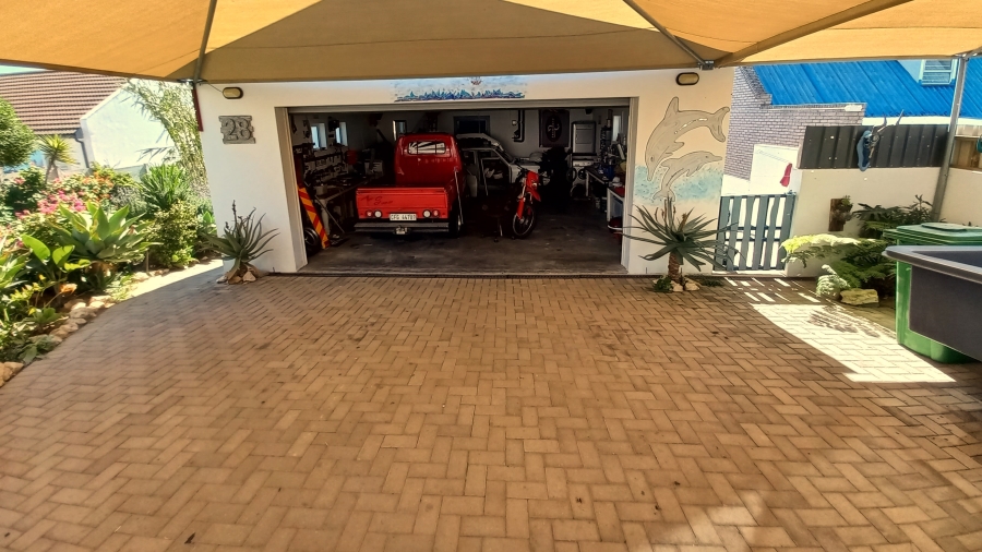 3 Bedroom Property for Sale in Kleinkoornhuis Western Cape